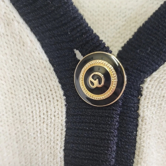 St. John Collection Black and Cream Striped Cardigan Size M - Picture 3 of 5